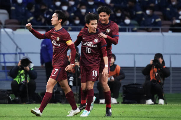 场引人瞩目 场引人瞩目